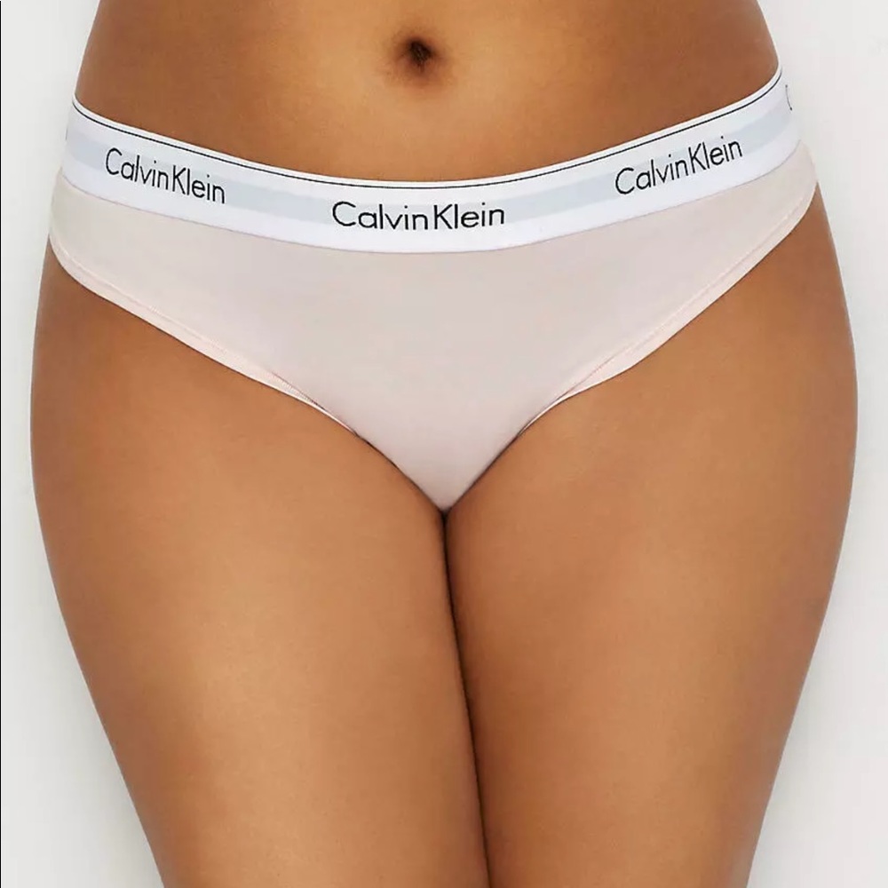 NWT Calvin Klein plus size thongs 1x